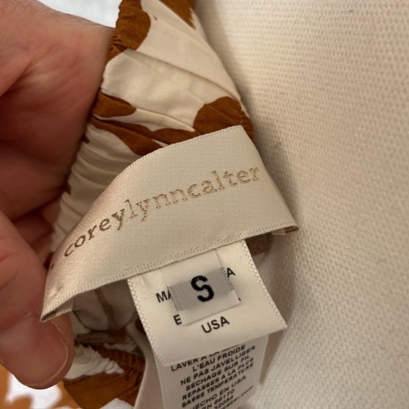 Corey Lynn Calter cream printed tie strap tank size small - Picture 8 of 9